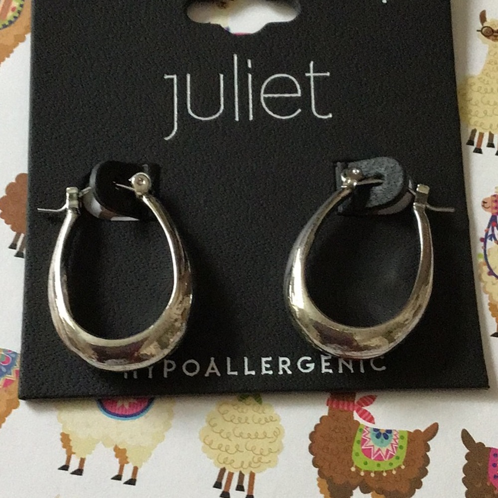 MUST Be Part Of 2+ Listings Bundle! Silver Tone Juliet Pierced Earrings!!